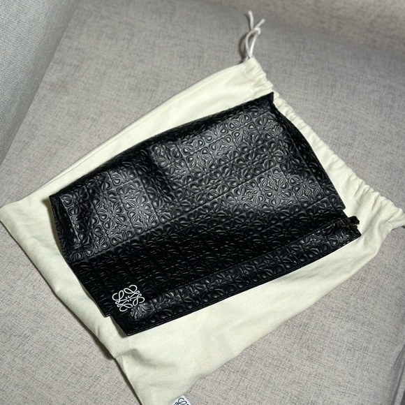 Loewe pouch - Picture 2 of 9